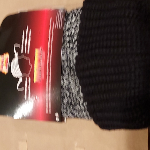 Winter hat - Picture 2 of 2